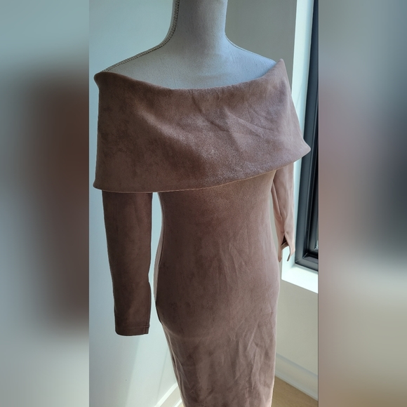 AKIRA | Off Shoulder Faux Suede Midi Dress - Picture 5 of 10